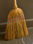 CLASSIC TRADITIONAL STRAW BROOM