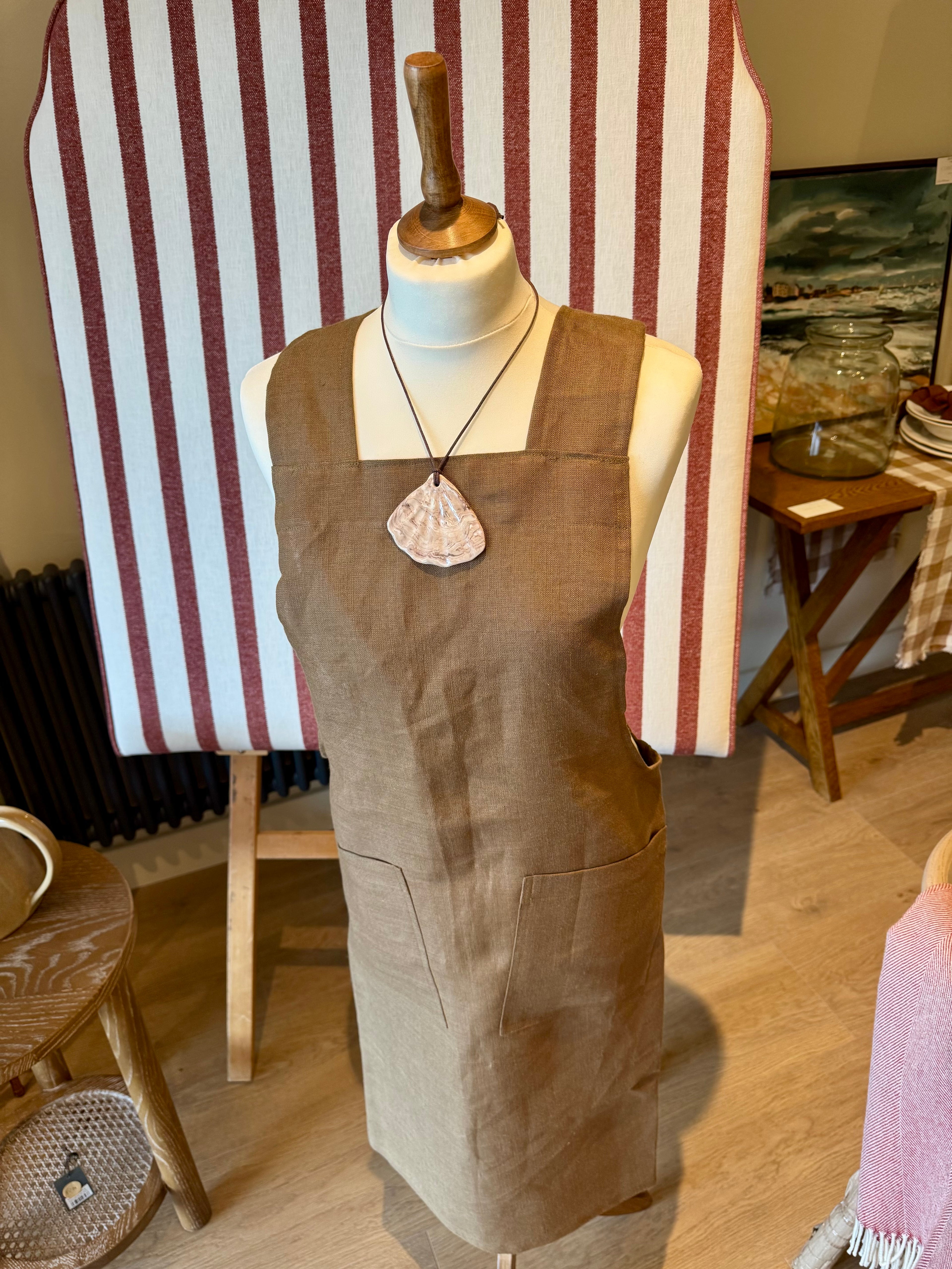 Cohen & Co. Belfast Linen Apron - Turf, Crossover