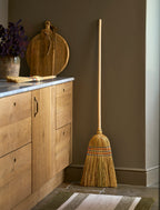 CLASSIC TRADITIONAL STRAW BROOM