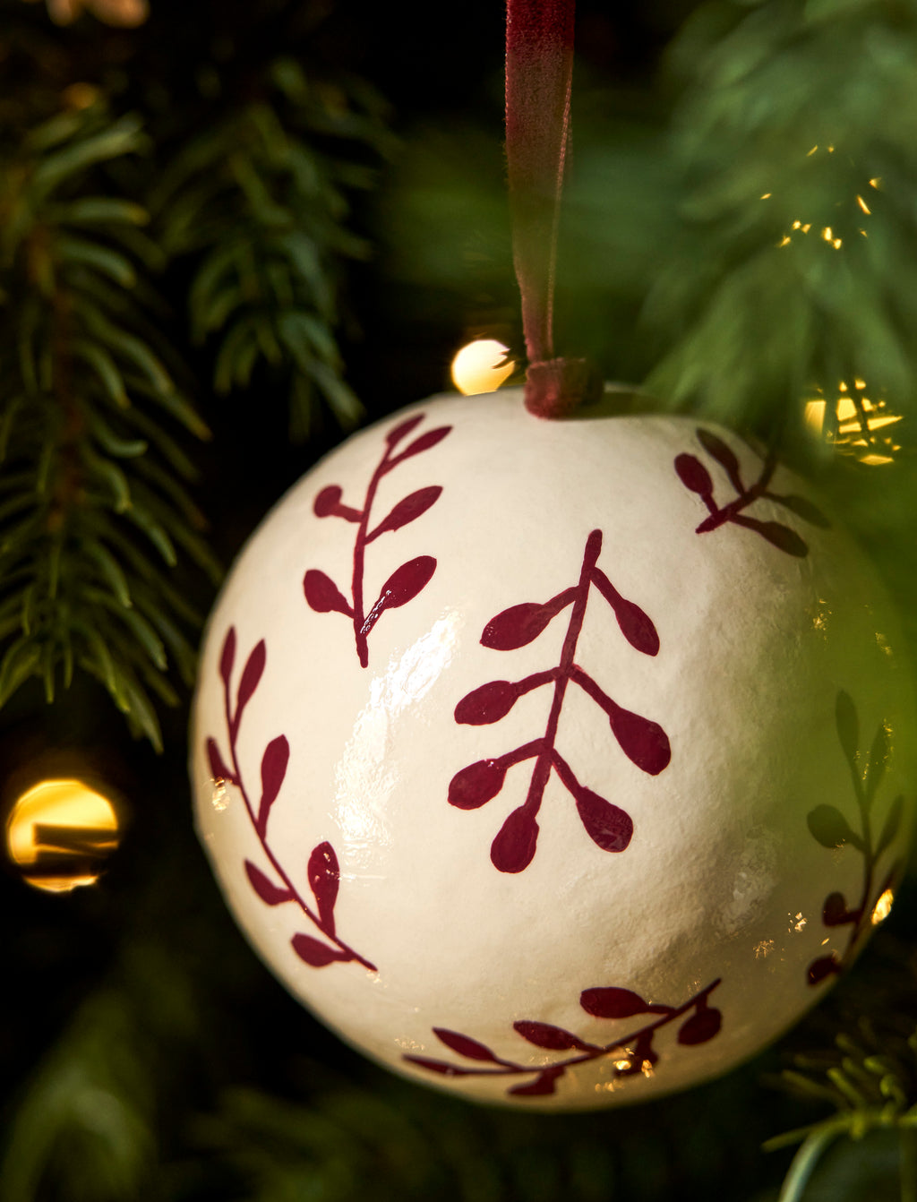 Dovedale Christmas Bauble - Warm white & Berry