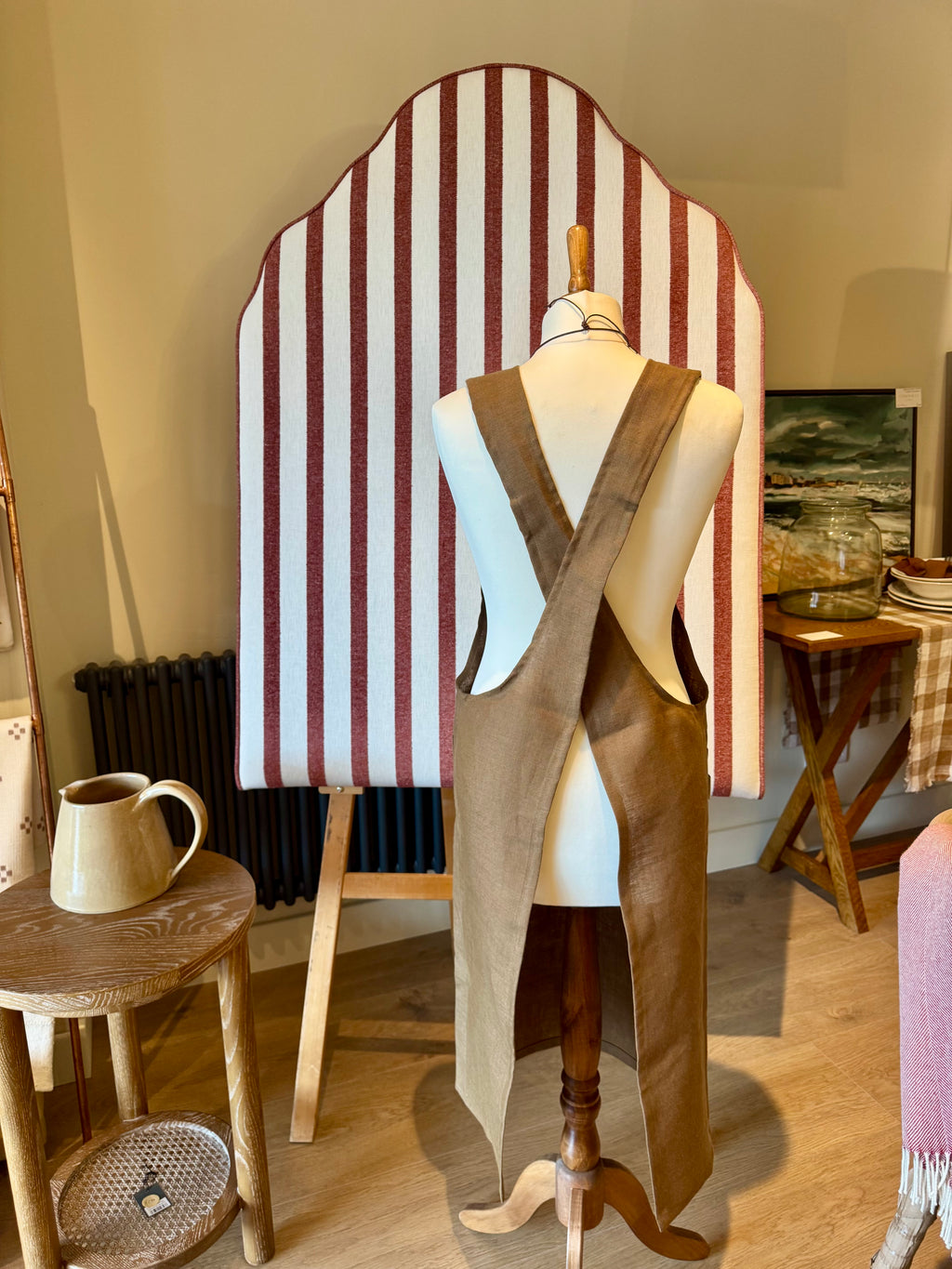 Cohen & Co. Belfast Linen Apron - Turf, Crossover