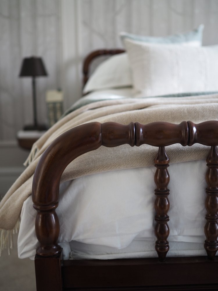 Bobbin Bed - Pre Order
