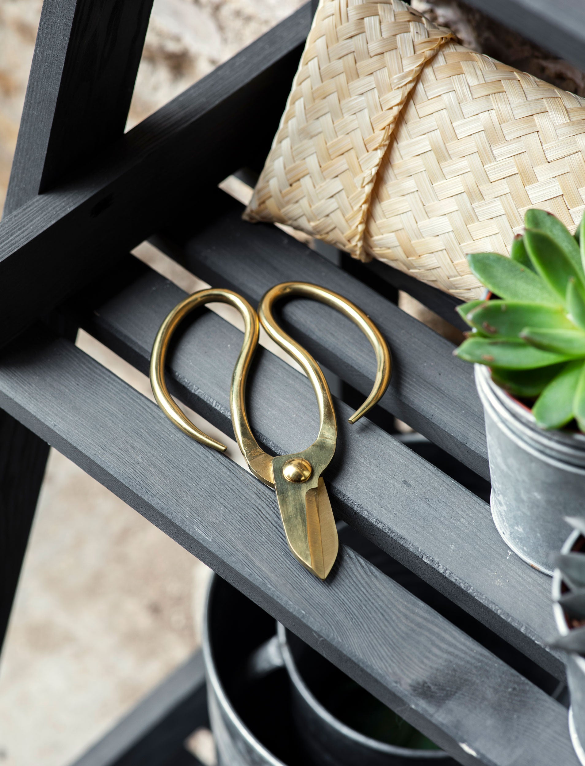 CLASSIC GARDEN SCISSORS & BAMBOO BAG - STAINLESS STEEL, BRASS