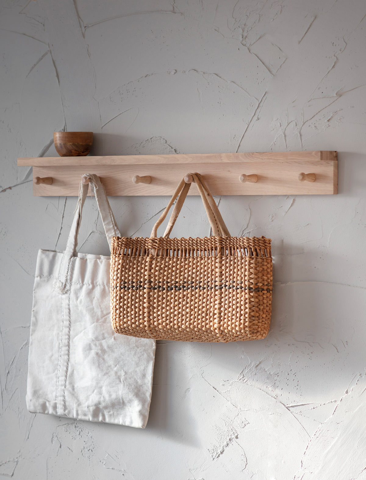 Hambledon 6 Peg Shelf