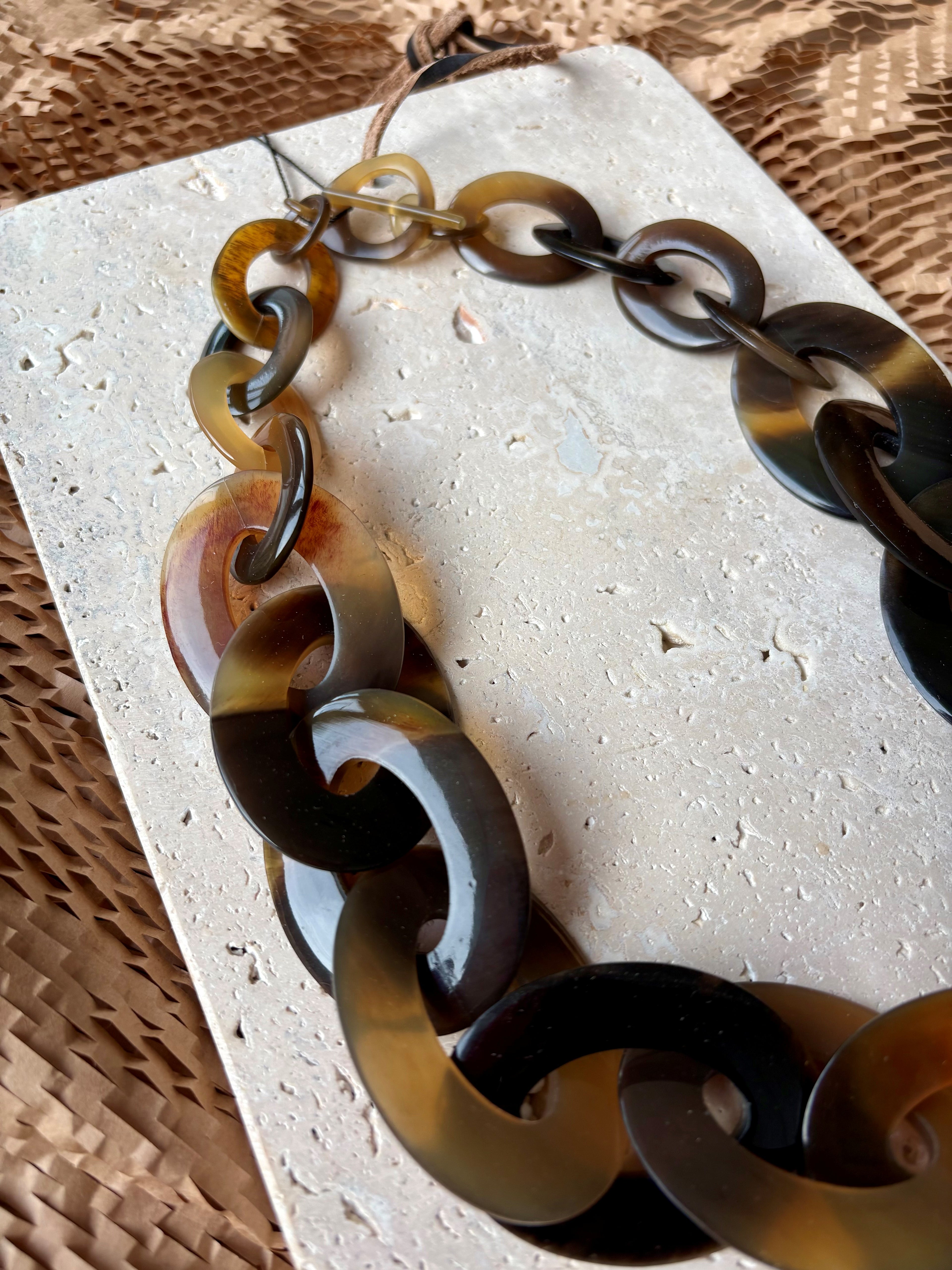 Branch- Noa Oval Link Chunky Necklace