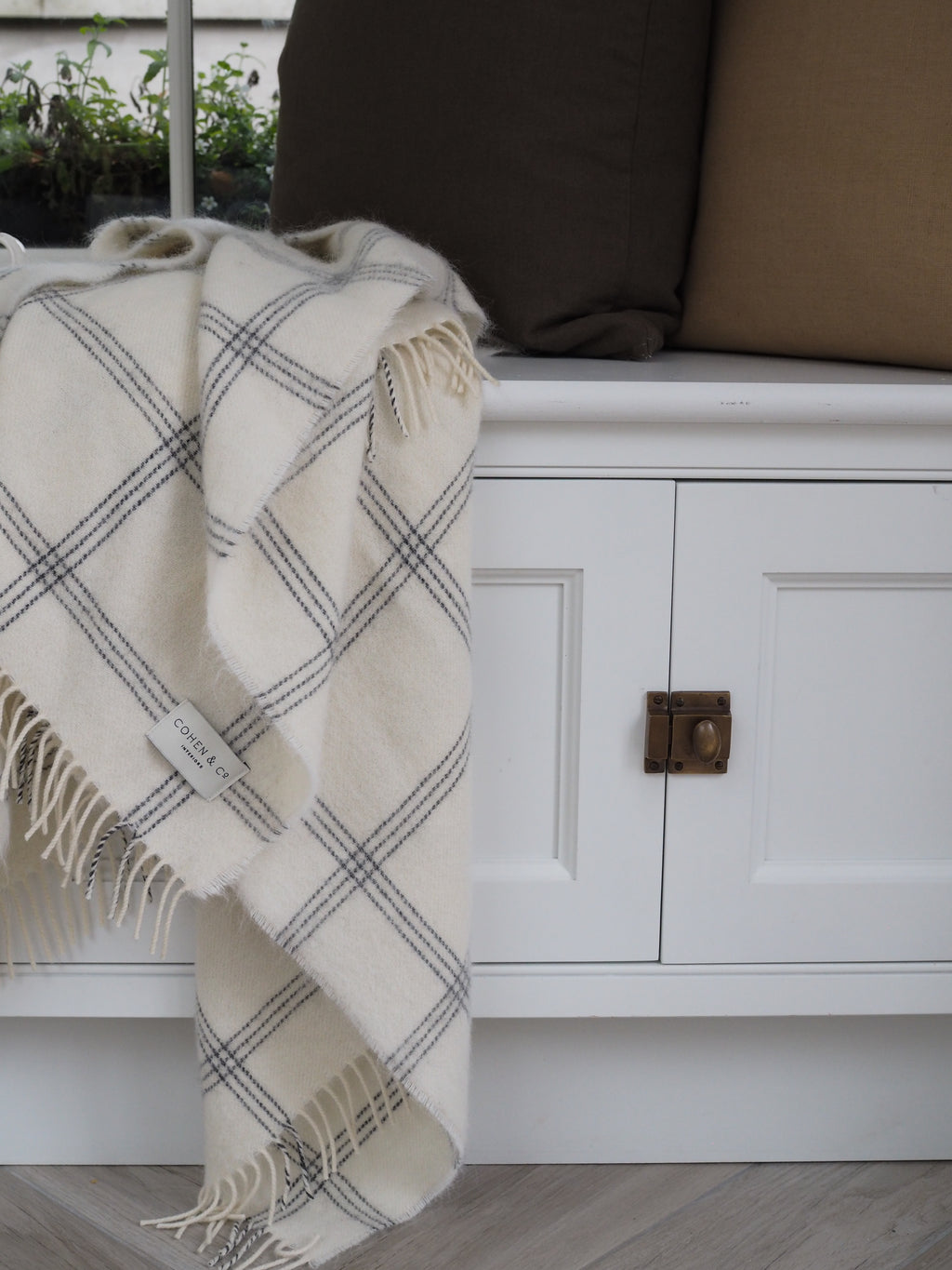 Whinnie Merino Lambswool Throw - White Pearl