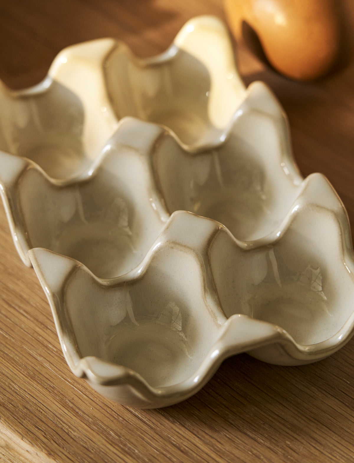 Ithaca - Ceramic Egg Holder